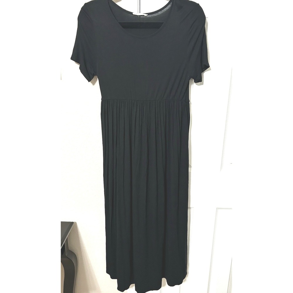 Black Short-Sleeve Maxi Dress with Gathered Waist size S